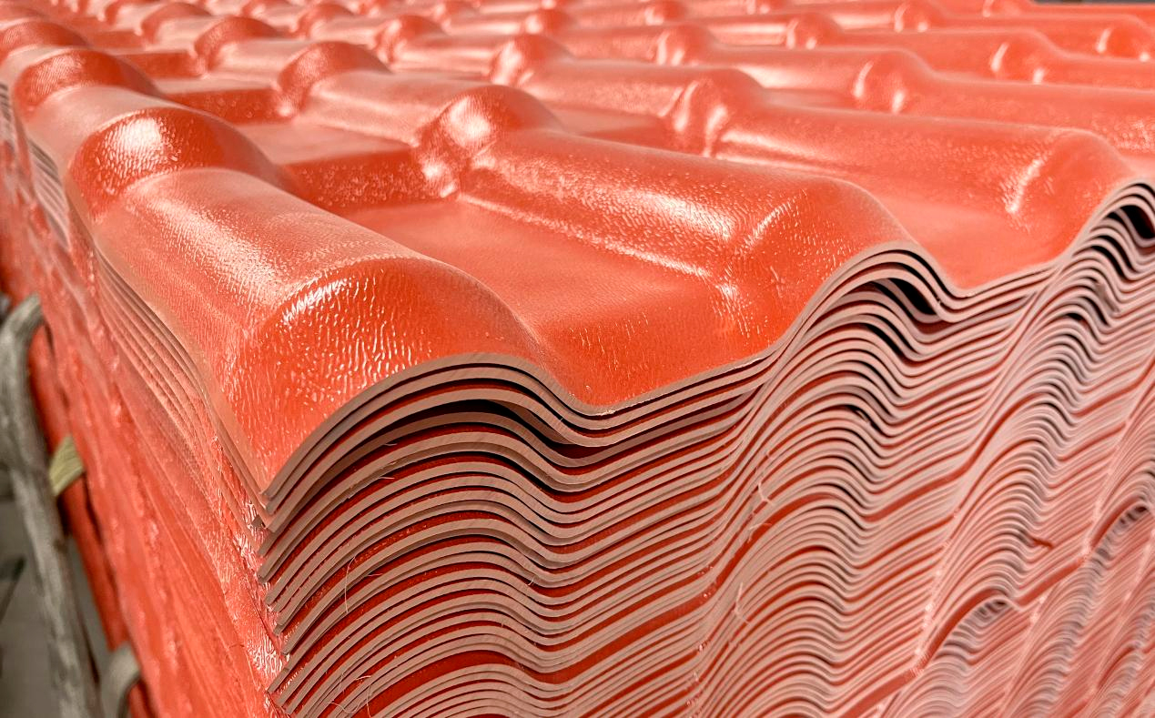 購(gòu)買合成樹脂瓦時(shí)，選擇經(jīng)營(yíng)模式為廠家直供，有什么巨大的優(yōu)勢(shì)呢