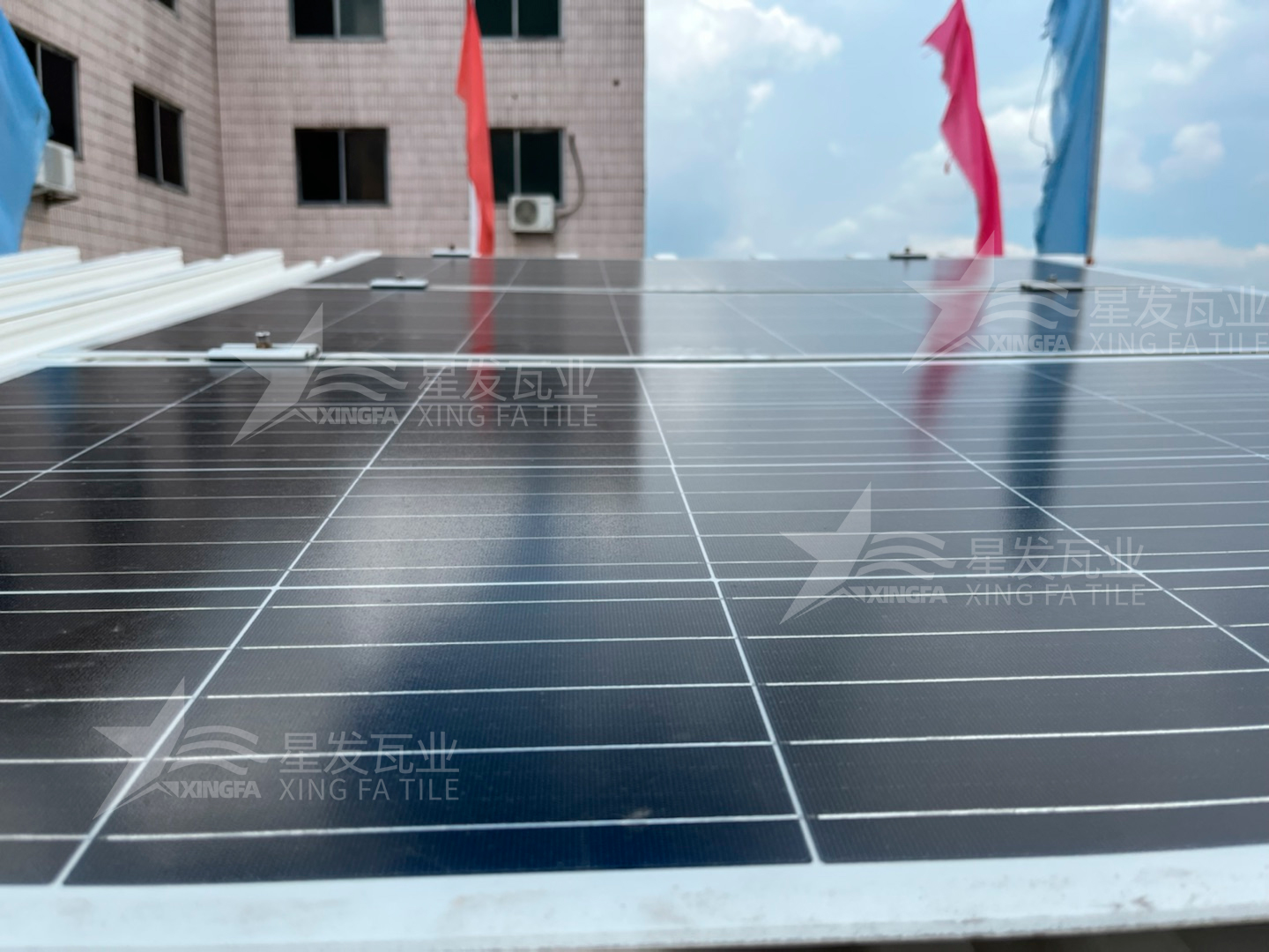 光伏瓦是什么？光伏屋面瓦的結(jié)構(gòu)