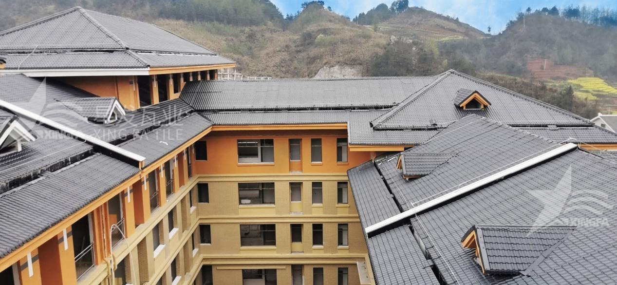 揭秘！包工包料安裝合成樹脂瓦每平方需要多少錢？