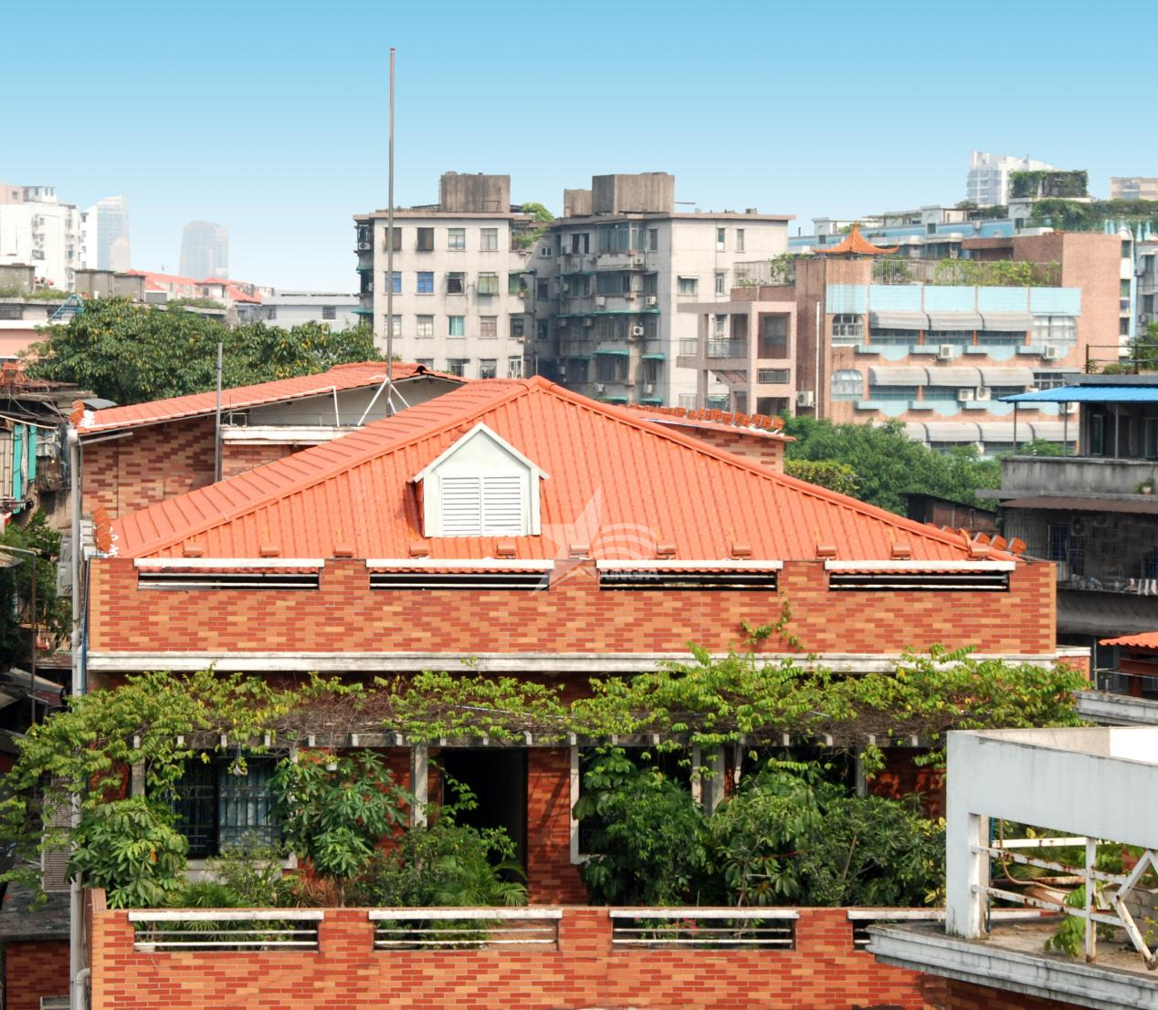 新農(nóng)村建房：琉璃瓦與合成樹脂瓦對比，何者更適合？