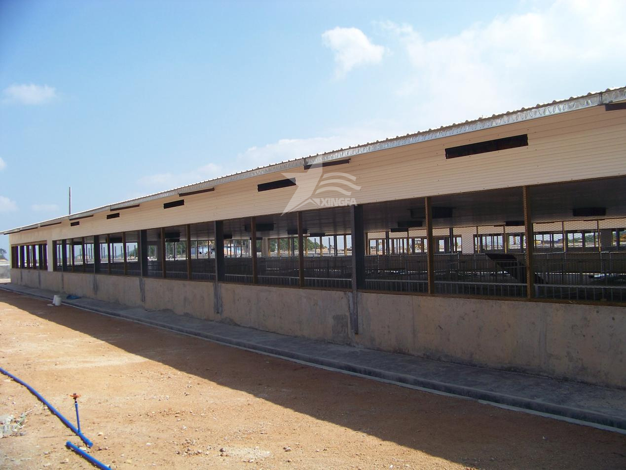 樹(shù)脂瓦：養(yǎng)殖場(chǎng)的避暑勝地，為小動(dòng)物們打造舒適棲息地