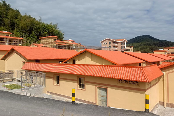 樹脂瓦的壽命，質(zhì)量與維護(hù)的秘密